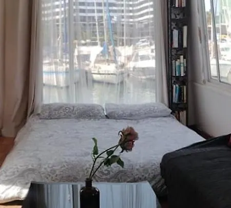 Floating White House * Barcelone