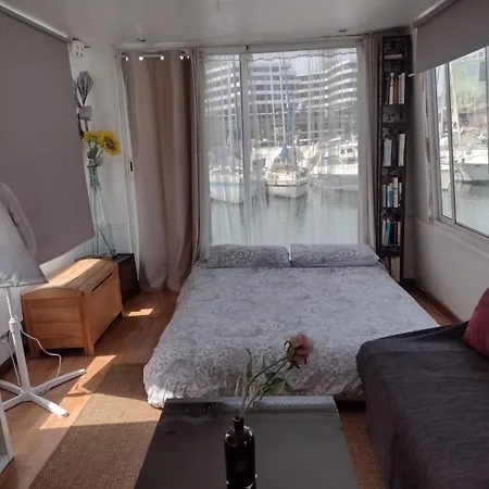Floating White House Bateau-hôtel *